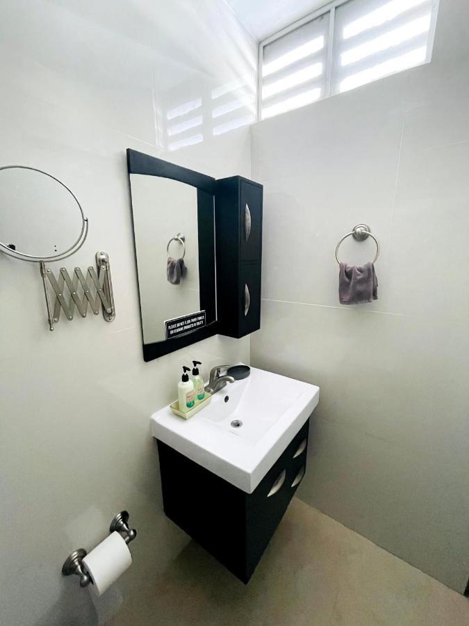 Cozy Studio Retreat With Private Parking And Free Laundry Ponce Luaran gambar
